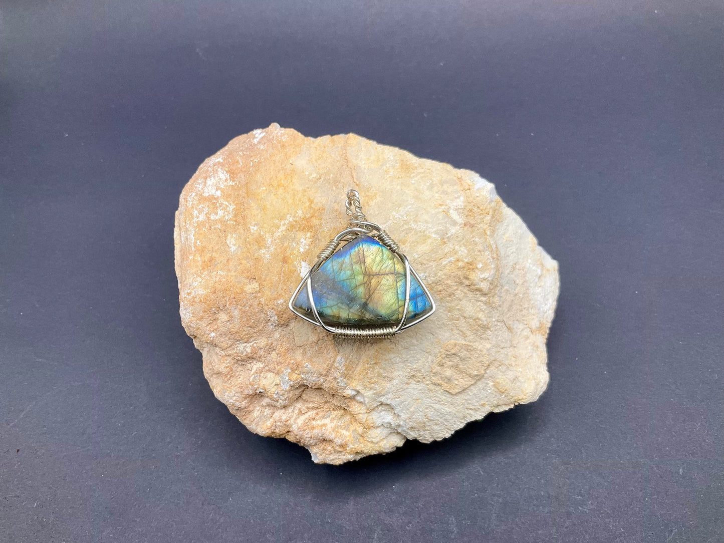Labradorite Pendant #04 Wire Wrapped