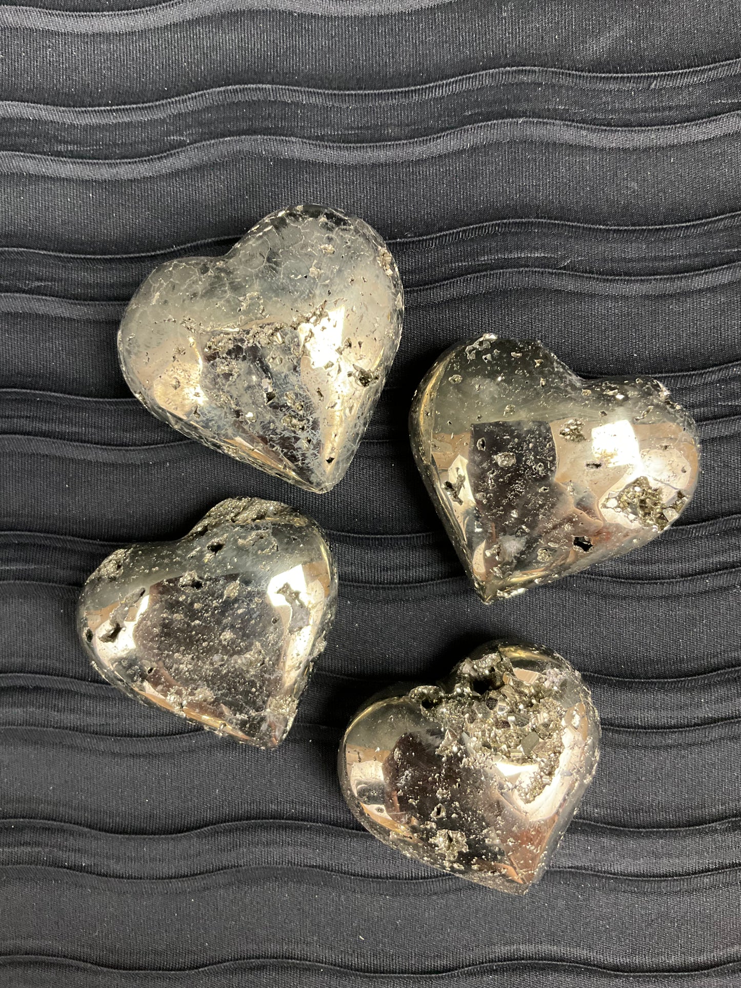 Pyrite Hedro Large Hearts