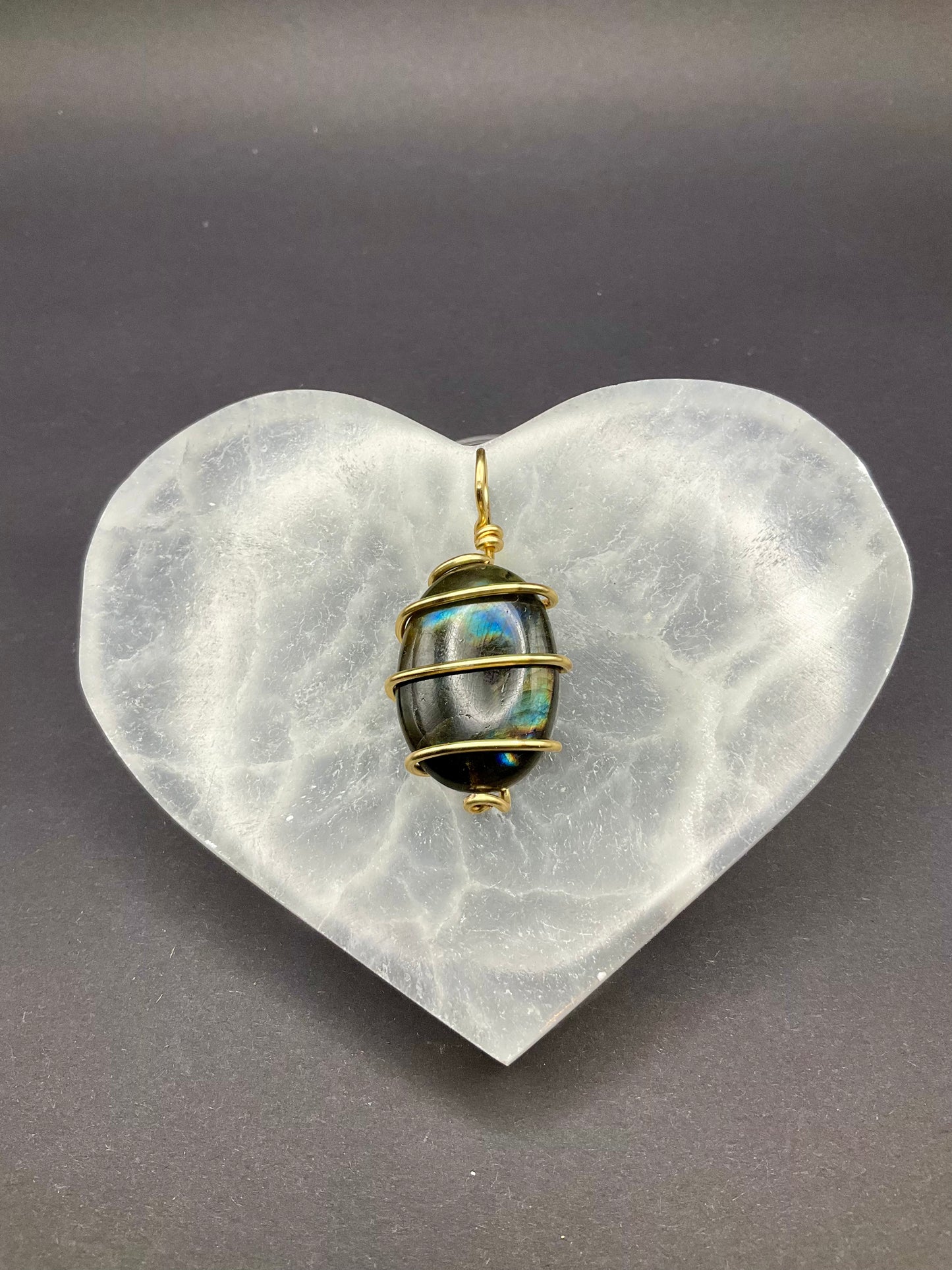 Labradorite Pendant #02 Wire Wrapped