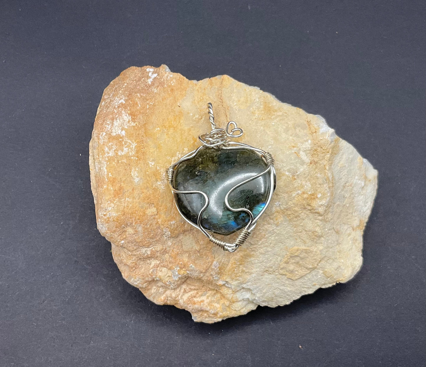 Labradorite Pendant #03 Wire Wrapped