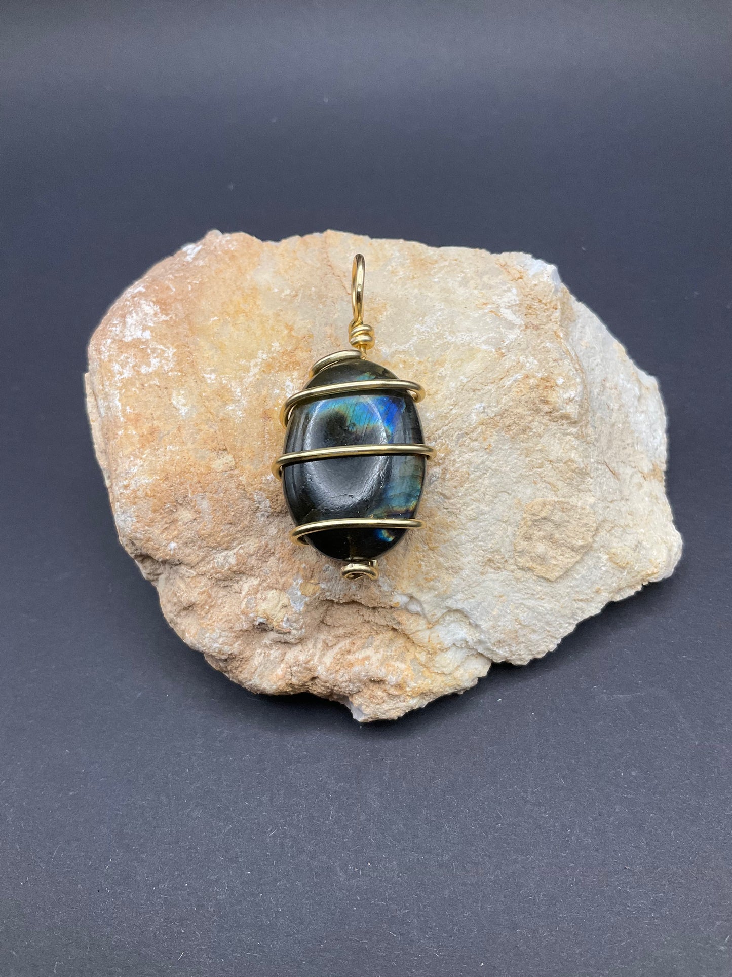 Labradorite Pendant #02 Wire Wrapped