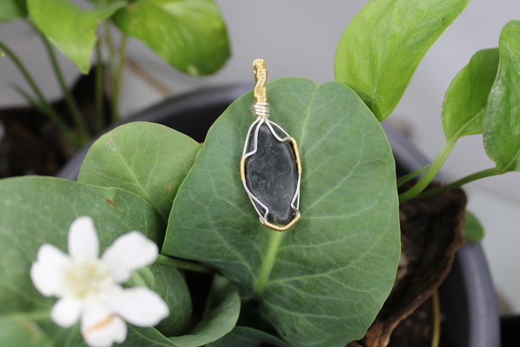 Jade Pendant #09